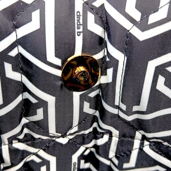 CINDA B-Jet Set Black Essentials Tote-Purse-Shoulder Bag-Quilted Pattern - Picture 6 of 12